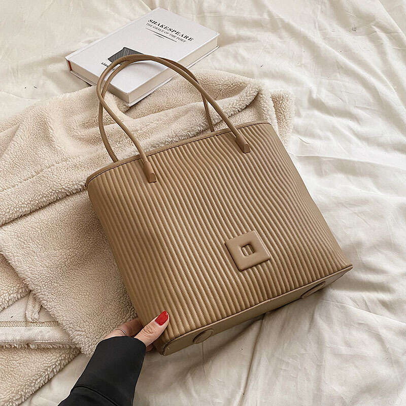 Designer Bags Minimalist Bucket Tote Large Capacity 2025 New Fashion Texture Shoulder Versatile Women's Bag