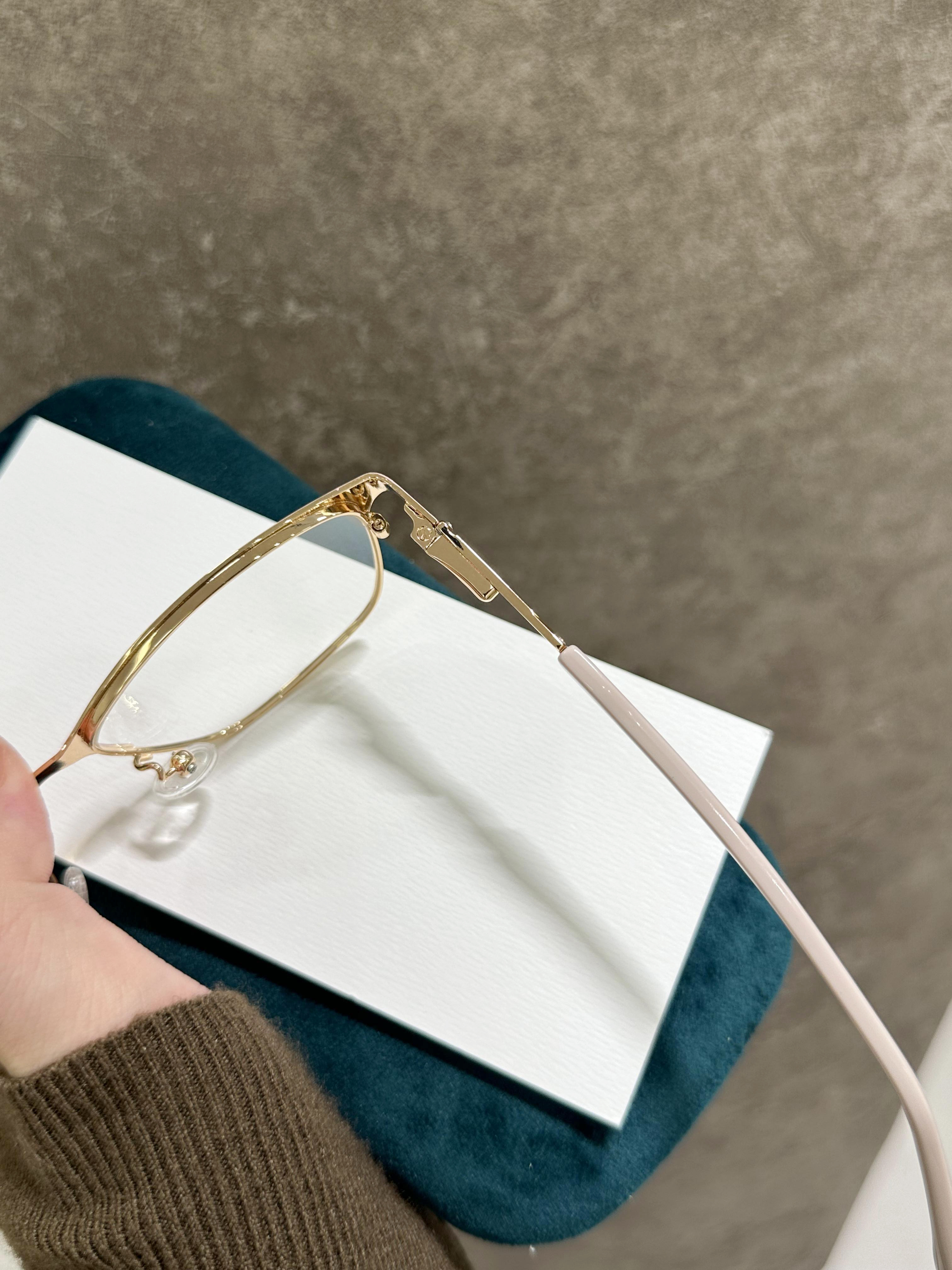 Ultra-lightweight, pure-style thin-frame glasses with blue light protection, classic and versatile G95-286