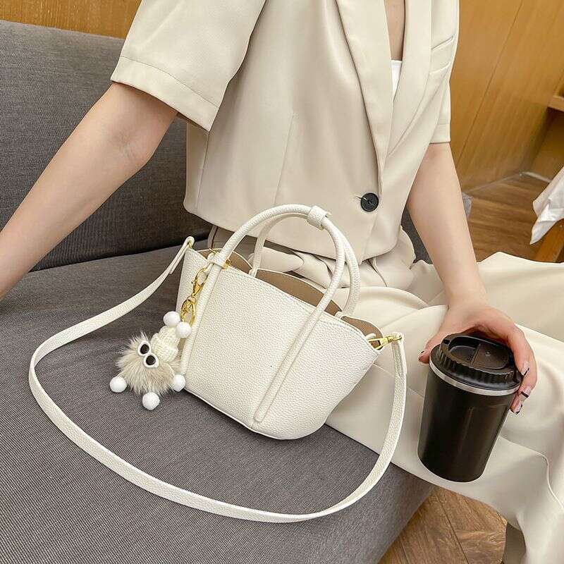 Bag crossbody large capacity women, summer tote niche design, handheld bag for women