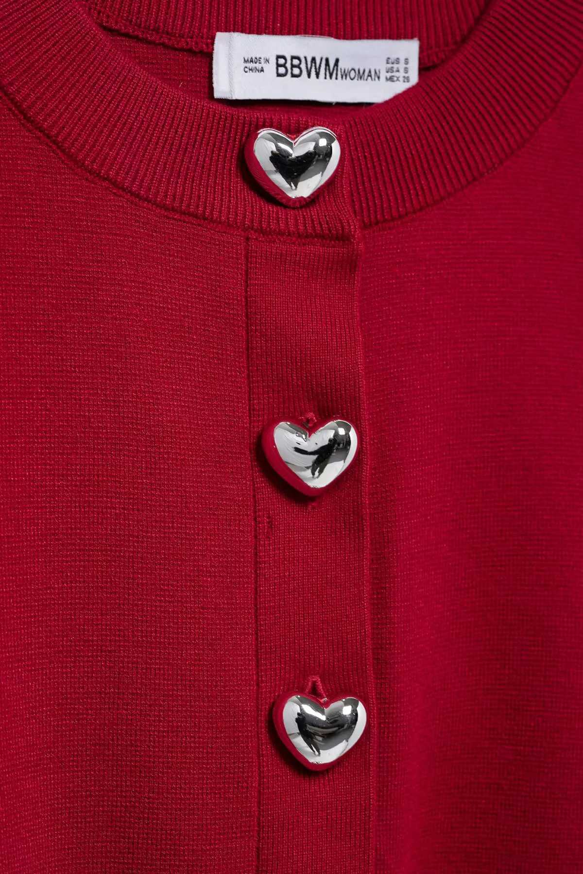 2025 New Red Heart Round Neck Short Lantern Sleeve Knitted Cardigan Sweater Jacket for Women Spring and Autumn XJ250819