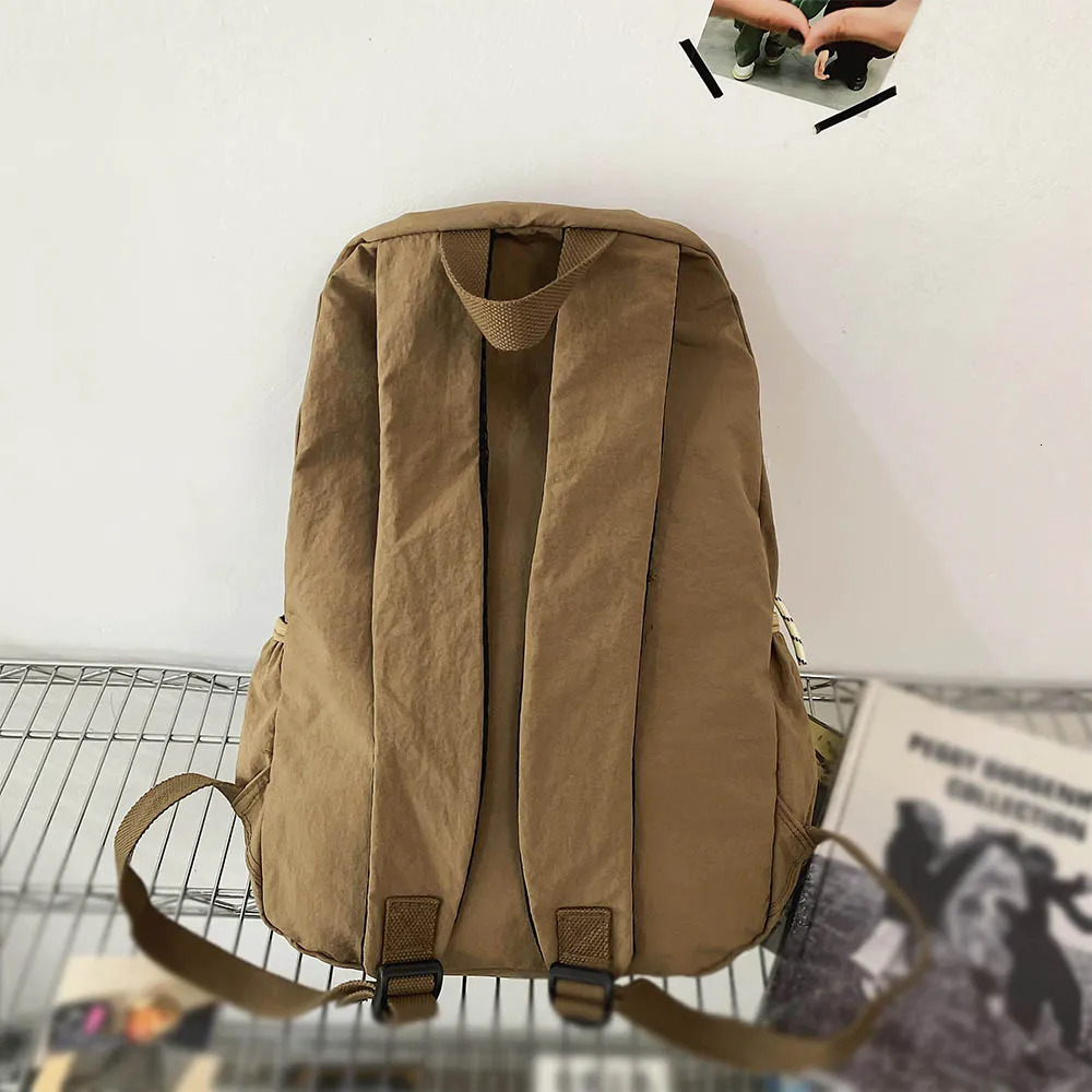 2025 Foldable Backpack for Women Large Capacity Backpack Simple Korean Version Computer Backpack250813