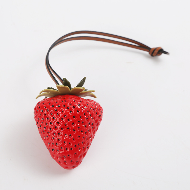 Designer Charms Bag charm 3D Resin Cute Hanging Decoration Luxurys designer Fashion style Acrylic Super Realistic Handmade Accessory Simulation Strawb