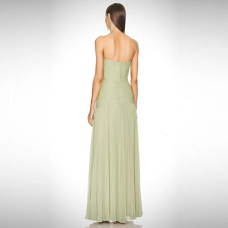 Female Off Shoulder High Waist Solid Color Evening Dress Fashion Summer Backless Dresses Sexy Strapless Slim Pleated Long Dress 250819