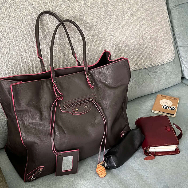 Designer Bag Tote Bag Shoulder Bag Light Luxury High End Fashion Motorcycle Tote Capacity Underarm Women S Korean Version Handbag Large Bag Trendy