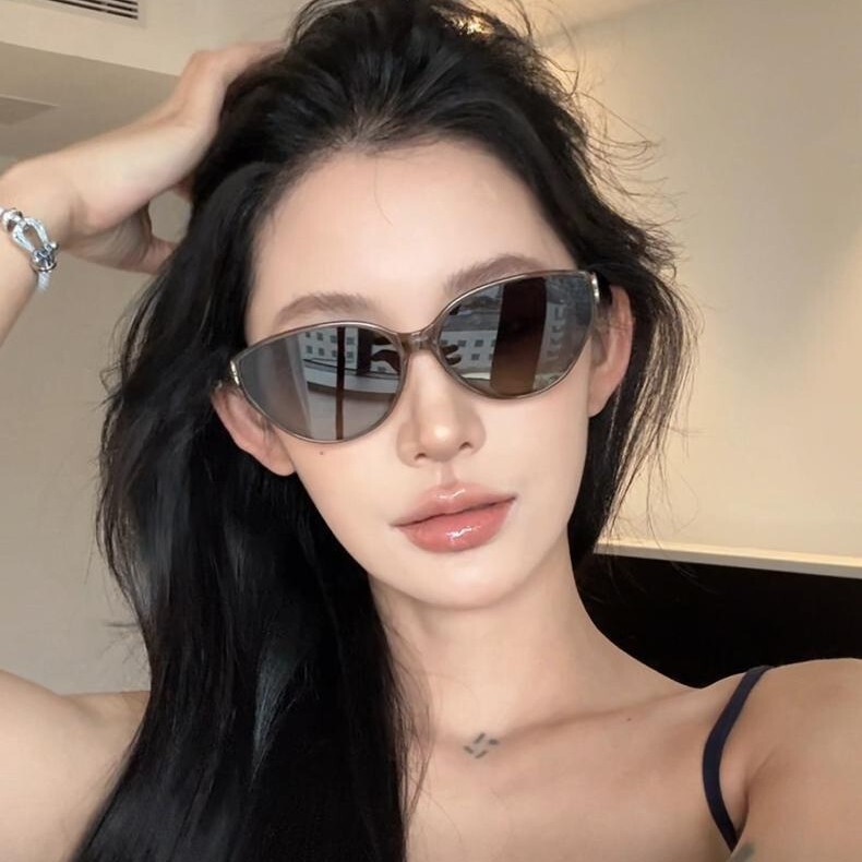 New High-end Sunscreen Sunglasses Internet Celebrity Style Fashionable And Elegant High-end Cat-eye Sunglasses for Women