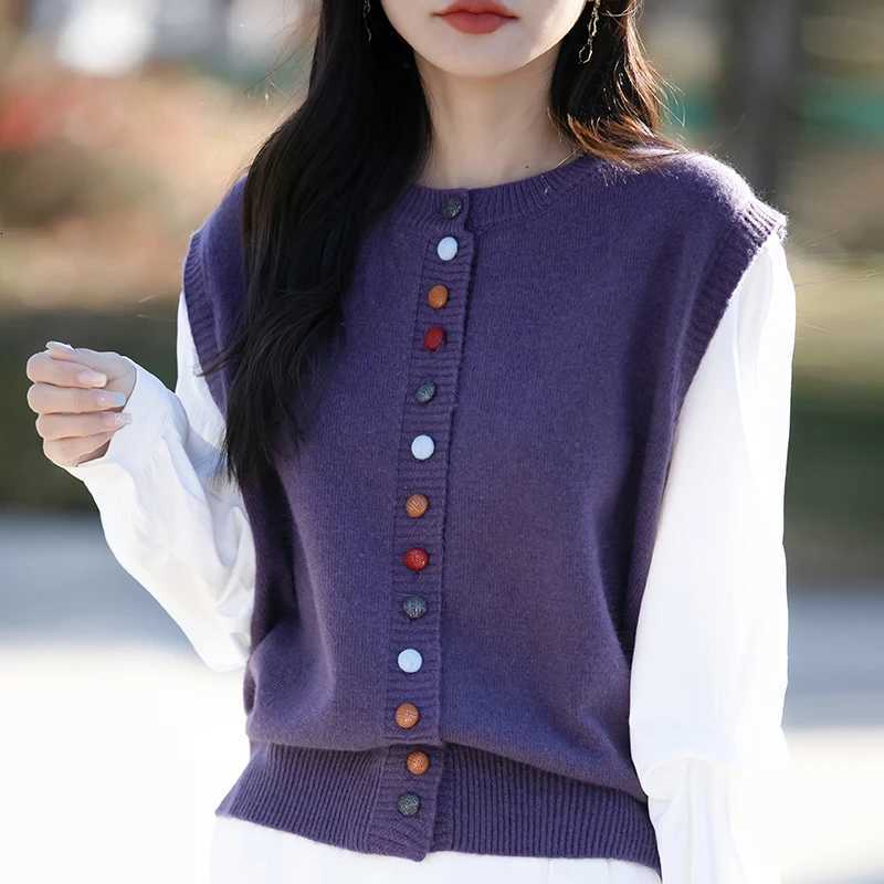 2025 New Womens Cardigan Womens Cashmere Cardigan Womens Sweater Knitted Cardigan Fe Two Piece Color Buckle Cardigan XJ250819