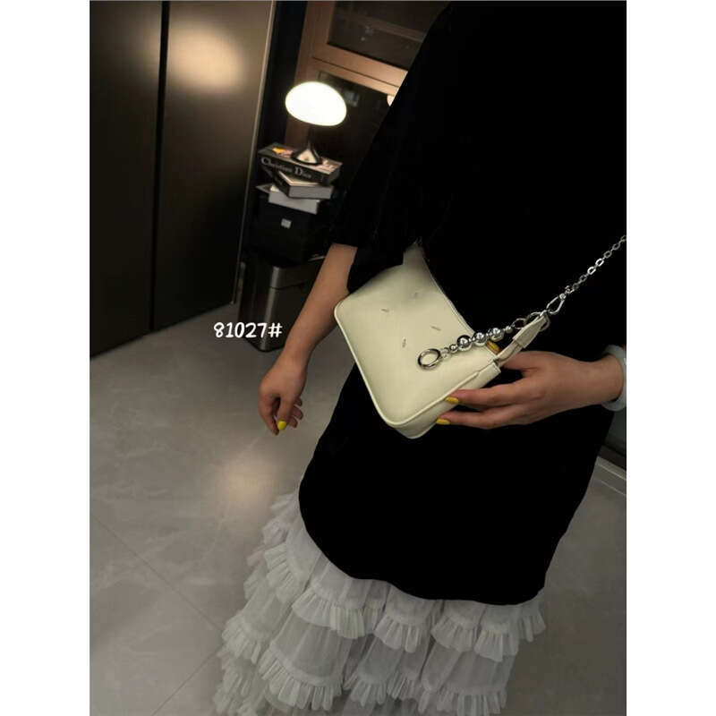Cowhide Mahjong Underarm for Women High-End Niche Design Chain Exquisite Crossbody Small Genuine Leather Bag designer bag B5