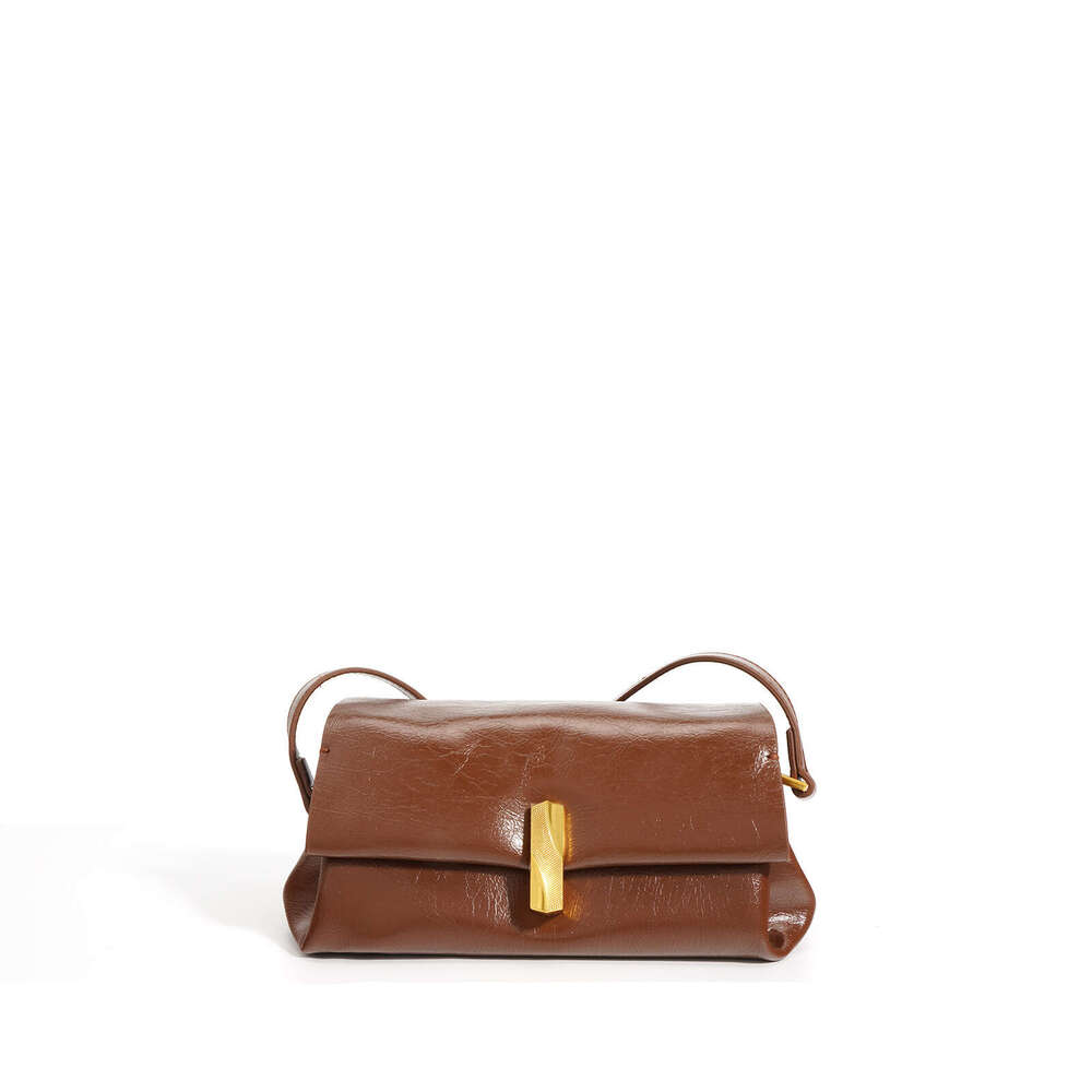 Spring Summer New Oil Wax Cowhide Casual Fashion High end Lazy Style Soft Leather Underarm Single Shoulder Crossbody Bag for Women