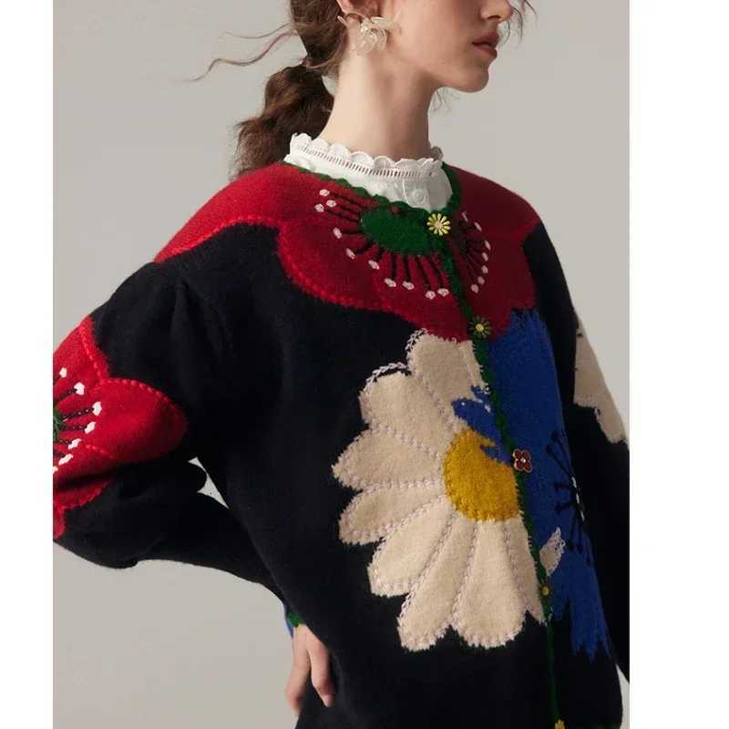 Vintage Flower Embroidery Knitted Top High Quality Women Fashion Cardigan Fashion Trends Autumn/Winter New in Chic Sweater Coat XJ250819