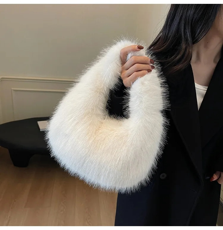 Winter Casual Furry Shoulder Bags for Women Solid Color Soft Plush Ladies Clutch Purse Handbags Lightweight Female Hobos Bag 250818