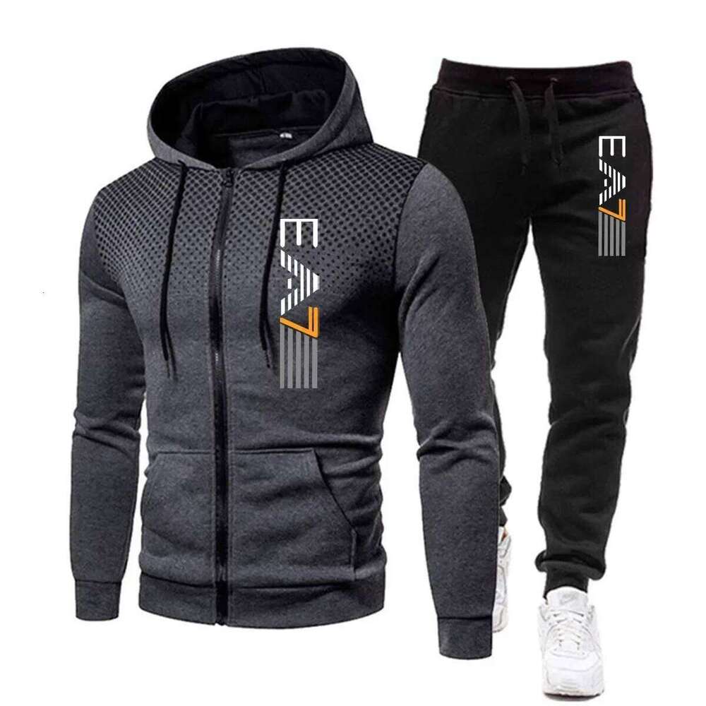 New Fashion For Hoodie Fiess Gym Clothing Men Running Set Sportswear Jogger Men's Tracksuit Winter Suit Sports