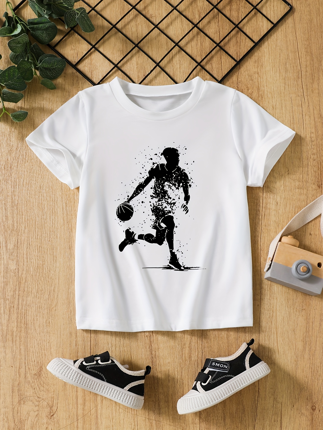 T-shirts Boy's Three-Piece Short-Sleeve Set Featuring Basketball Player Print & Breathable Quick-Dry Material