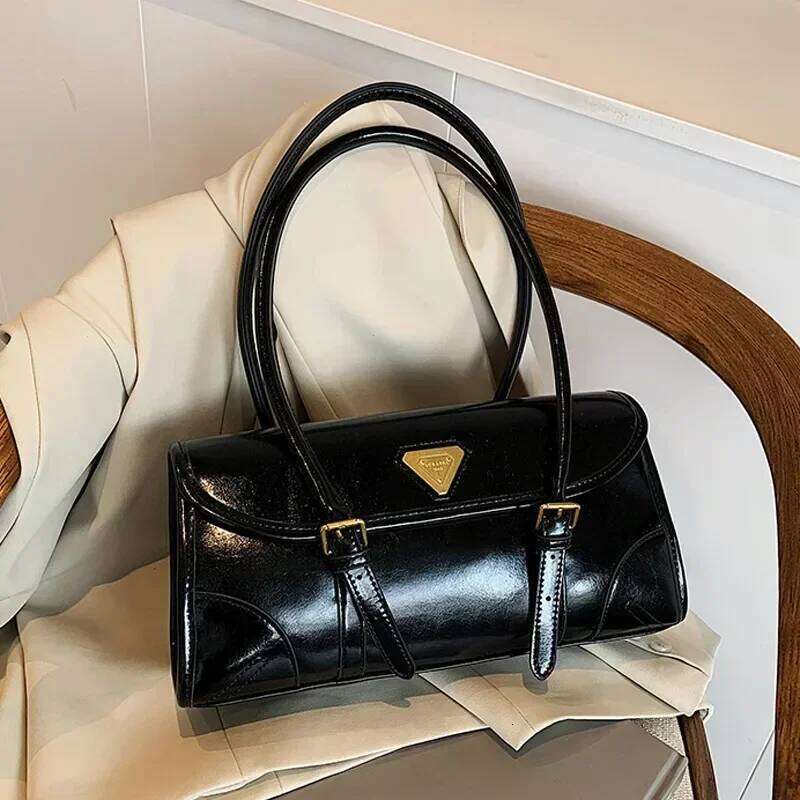 New Women S Vintage Wax Leather Flap Handbag European Style Look Large Capacity Ideal For Daily Commute Carry