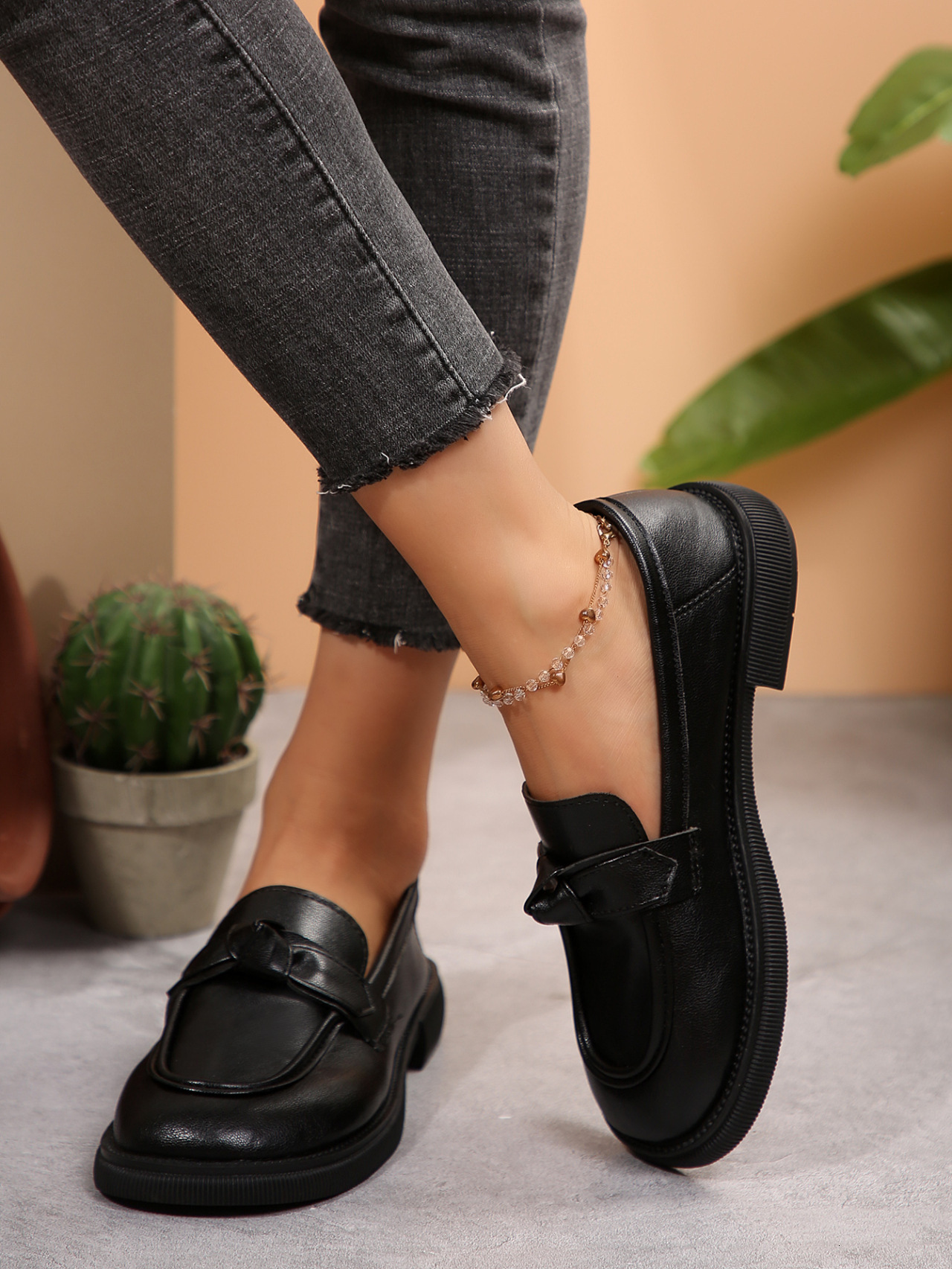 2025 New Soft Sole Versatile Flat Loafers Casual British Style Spring Leather Women's Shoes ddmymoon