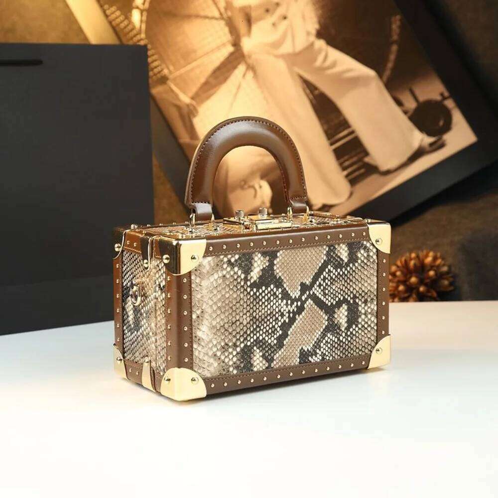 DHessentials Printed Women's Box High-Value New Light Luxury Niche Makeup Small Square Single Shoulder Crossbody Bag