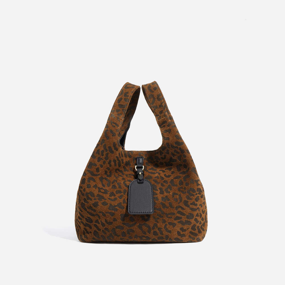 Women's handheld matte leopard print new handbag autumn and winter high-end shoulder bag leisure office commuter leather bag