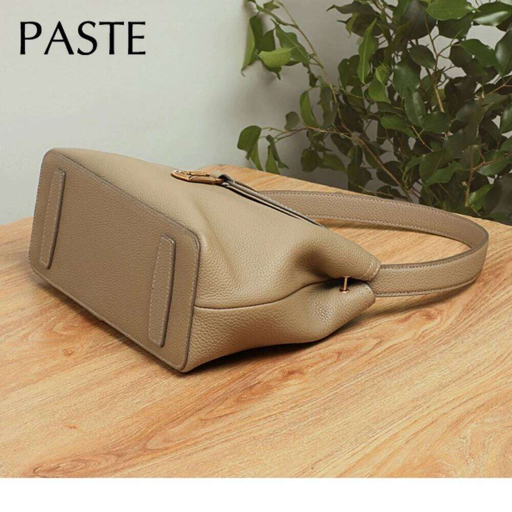 New Kakhi Color Lock Design Women Messenger Genuine Cow Leather Female Crossbody Shoulder Bag Workday Handbag