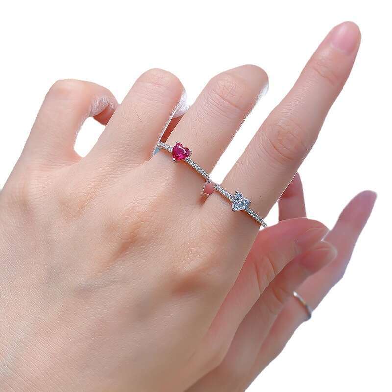 Mujing Jewelry 2023 New Silver Small Heart Ring Inlaid with High Carbon Diamond Elegant Artificial Ruby for Women