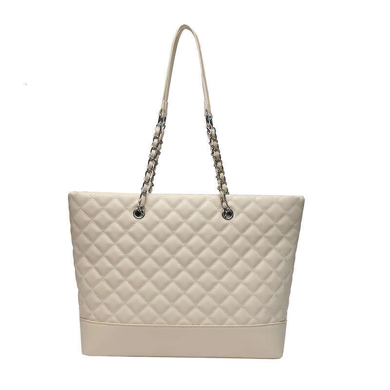 Large Capacity Quilted for Women Summer 2025 New Versatile Fashion Chain Shoulder Handheld Shopping Tote Bag