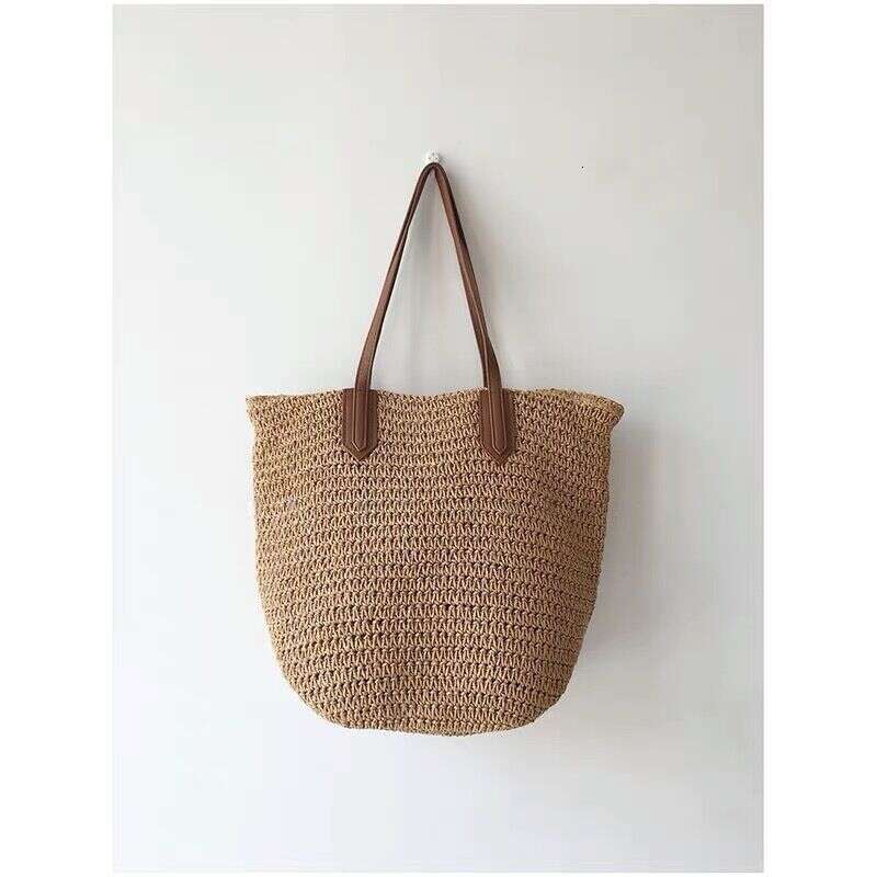 Grass French tidal beach 2024 new women's summer high-capacity rattan woven handmade tote bag