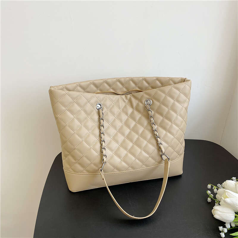 Large Capacity Quilted for Designer Women Summer 2025 New Bags Versatile Fashion Chain Shoulder Handheld Shopping Tote Bag