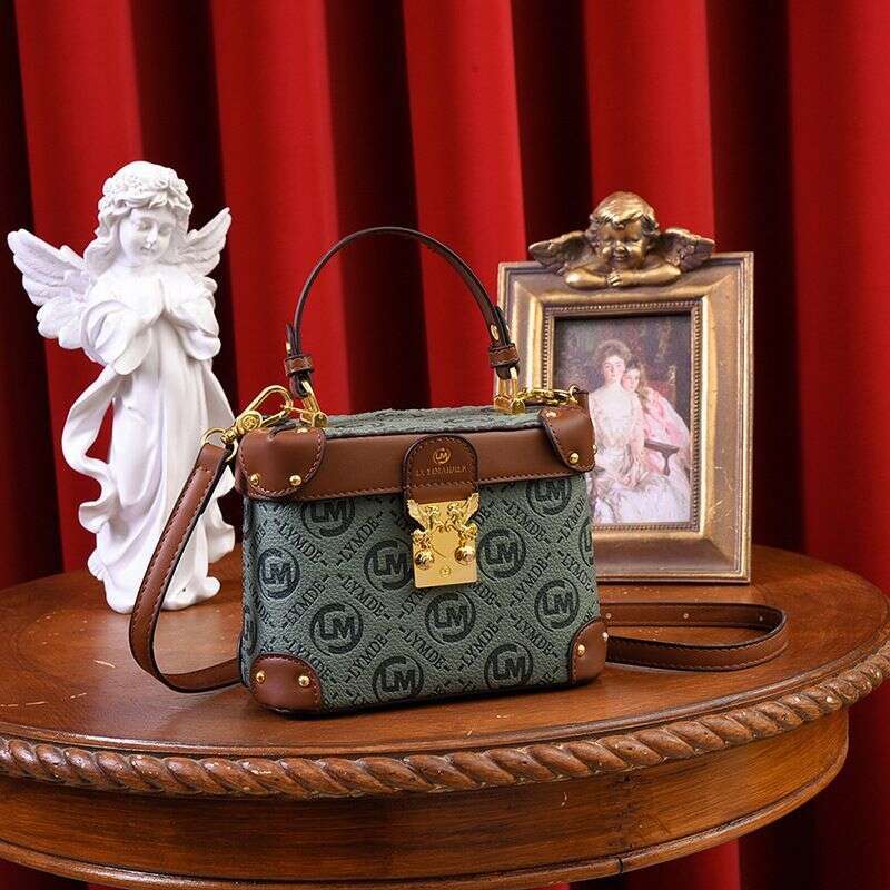 Niche design high-end light lock new versatile fashion box women's shoulder crossbody bag