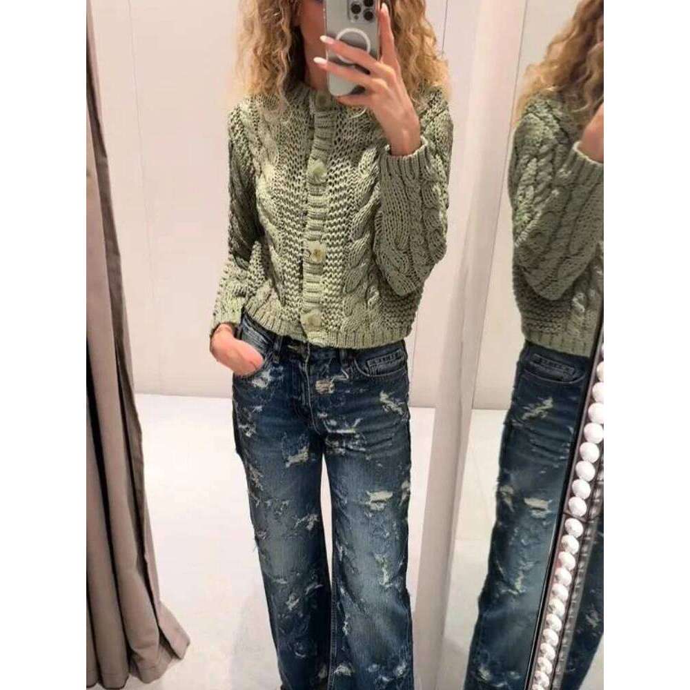 hoodie Fashion Knitted Flower Button Vest Women Versatile Casual Sleeveless Solid O-Neck Sweaters Female Spring Chic Street Knitwear jacket