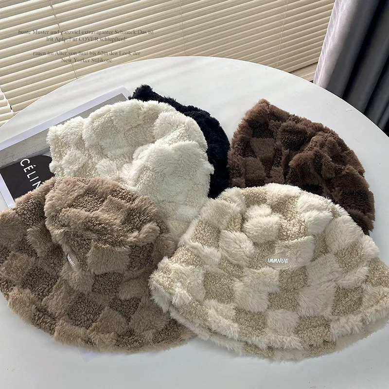 The pot hat is a versatile choice for women in autumn and winter. It features a warm sheepskin fisherman hat a fashionable 250819