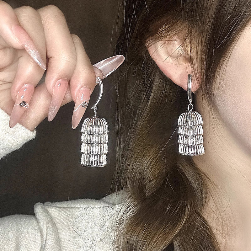 Artistic National Theme Semi-Sphere Lantern Ear Cuff Jewelry for Fashion Forward Individuals