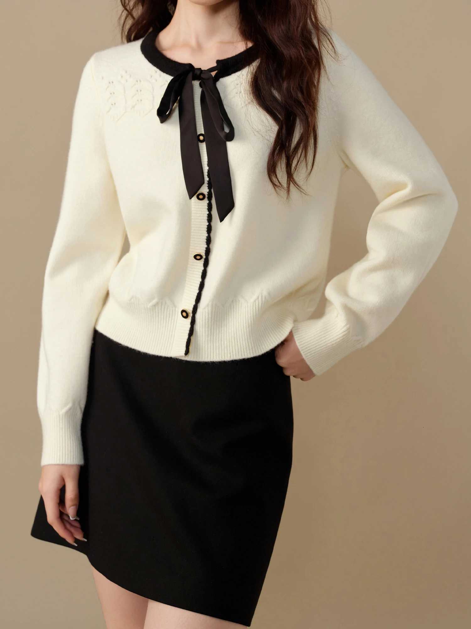 DUSHU Plus Size Casual Chic Sweater For Women 2024 Winter New Design Comter Versatile Knit Fashion Lady Top Pullover 24DS84160 XJ250819