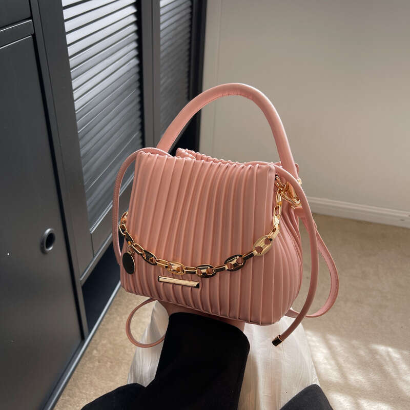 Handheld Pleated for Women Designer Summer 2025 New Trendy Fashion Niche Bags Bucket Versatile Ins Style Single Shoulder Crossbody Bag