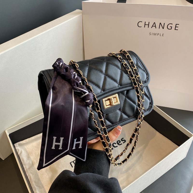 Free Shipping Designer Luxury Women's Diamond Grid Chain Bag Handbag Fashion Temperament Leather Single Shoulder Armpit Bag New Popular Casual Mo