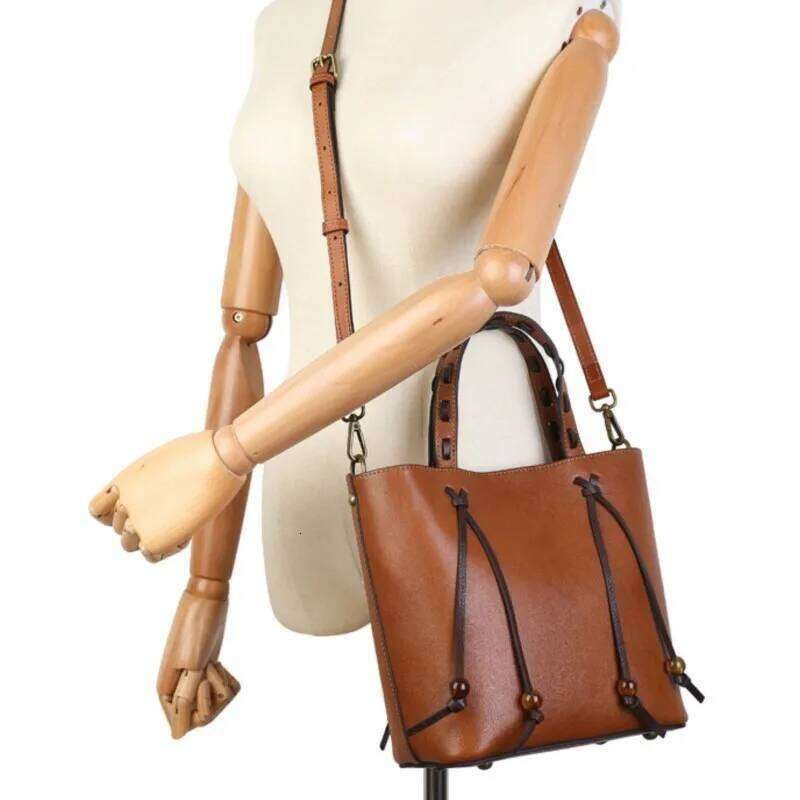 Johnature Vintage Genuine Leather High Quality Women S Bag New Woven Handbag Commuting Shoulder Crossbody Bags