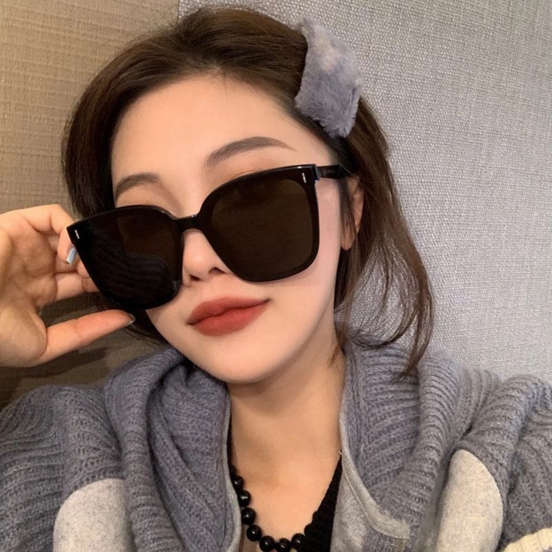 Large Frame High Quality Sunglasses Metal Meter Nails Fashionable Retro Sunglasses For Women Men