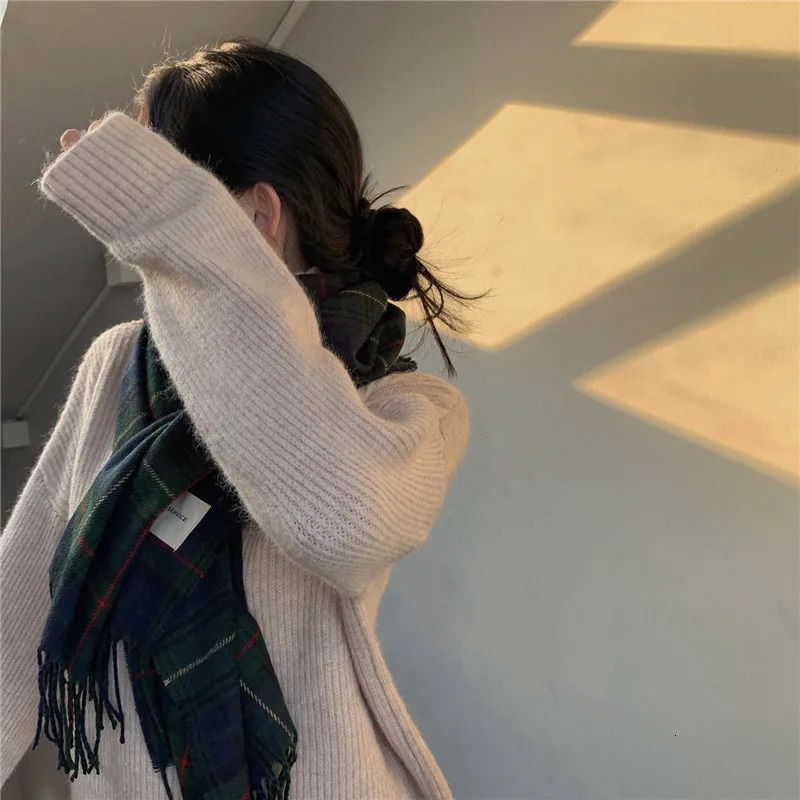 Plaid Long Scarf Winter Warm Cashmere Women Pashmina Foulard Bandana Scarves Female Hijab Tassel Shawl Wraps Pareo 250818