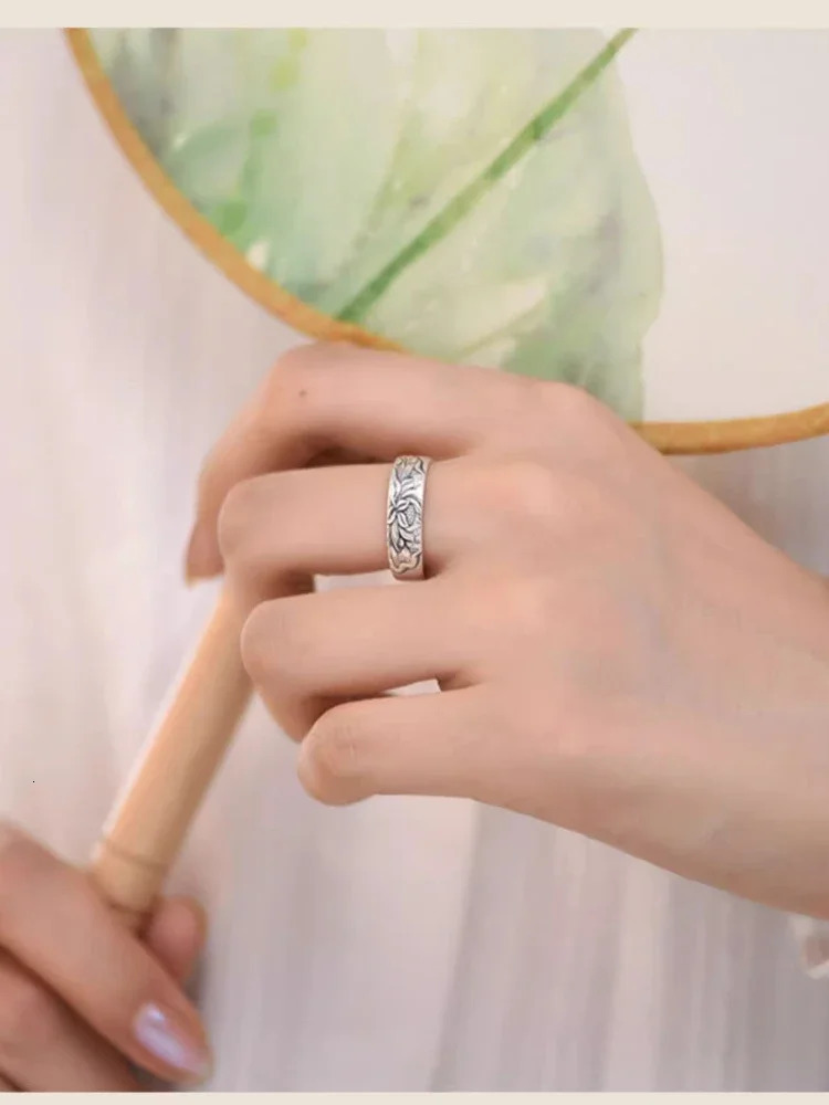 Silver Color Lotus Retro Ring for Men and Women Couple Rings National Style Self-discipline Niche Fashion Jewelry 250815