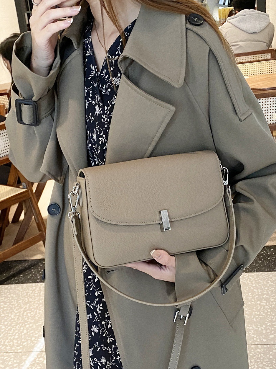 Free shipping designer Genuine Leather Women Bag New Versatile Small Square Bag Top Layer Cowhide High-End Feel Underarm Bag Shoulder Bag 3302