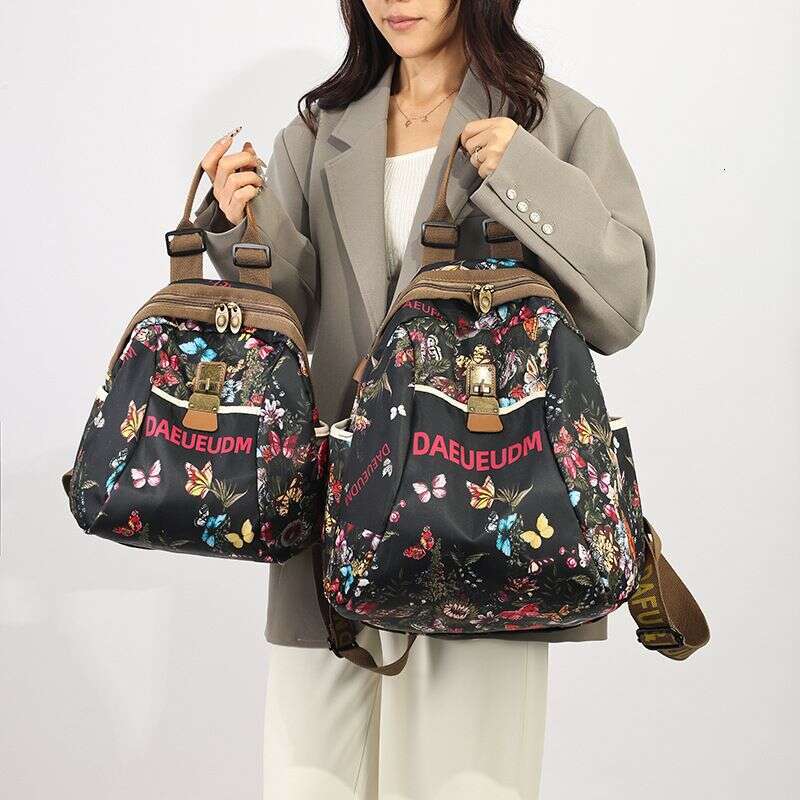 2025 New Printed Ink Painting Bag, Lightweight Fashion, Women's Multifunctional Travel Bag