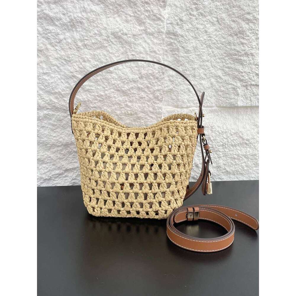 Faionable Summer Buet Women S Single Oulder Slant Cross Handbag Woven Rfia St Top Layer Cowhide Leather Beach Bag