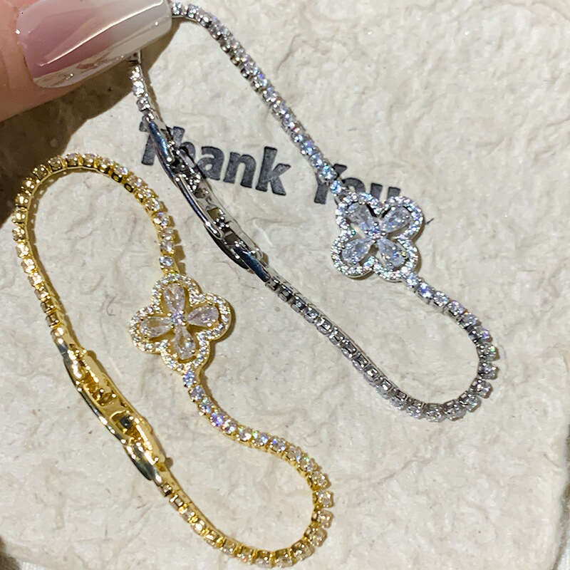 Real Gold Plated Zircon Flower Geometric Unique Design Sense Clasp Bracelet Fashion Trendy Jewelry for Women