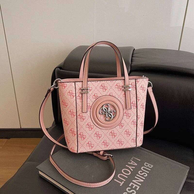 Designer Luxury Fashionable Trendy Shopper Handbag Women Large Capacity For Business With Vintage Paris Design Letter