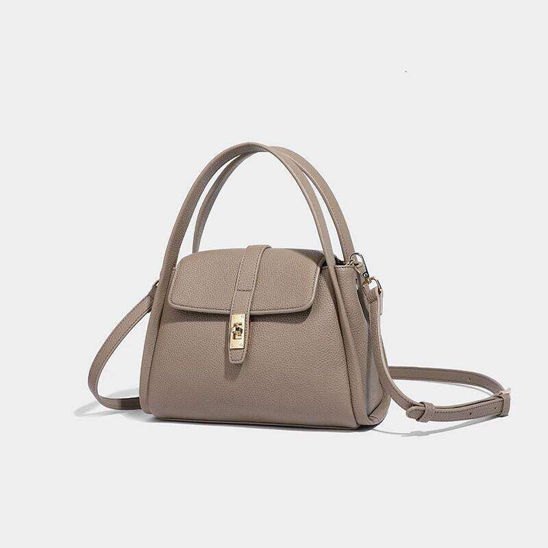 Light Niche Design New Retro Fashion Shoulder Soft Leather Handheld Women S Bag Crossbody Bags