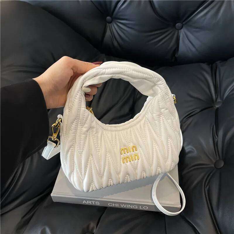 High-End Designer Pleated Crescent Women's New Fashion Western Style Shoulder All-Match Casual Messenger Hand Bag