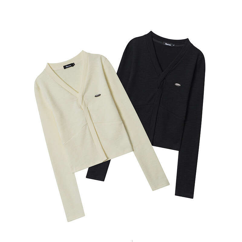 French Style High-End Vintage Small Iron Label Bamboo Cotton V-Neck Long Sleeve T-Shirt For Women With Unique Design And Solid Color B3