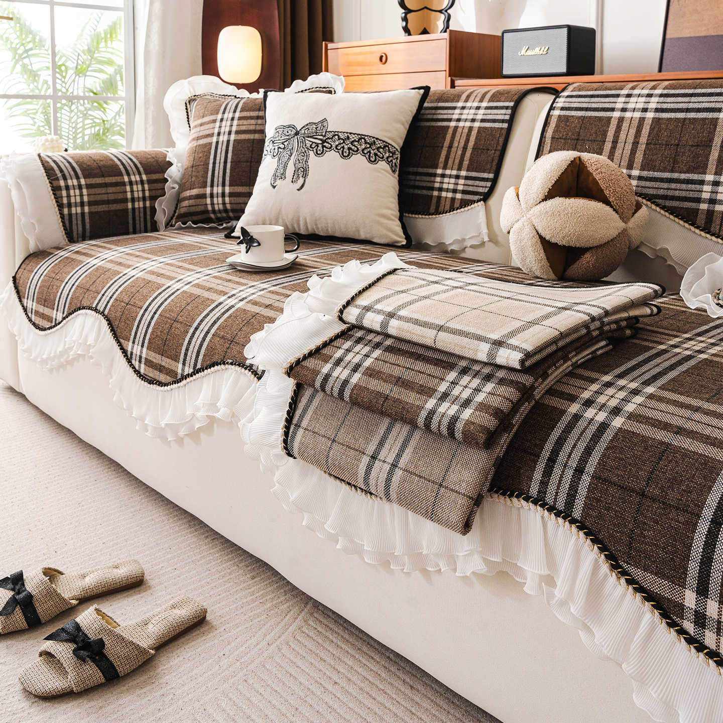 Luxury Unique Shape Skirted Sofa Cushion All-Season Checkered Non-Slip Seat Cushion One-Piece Cover 250819