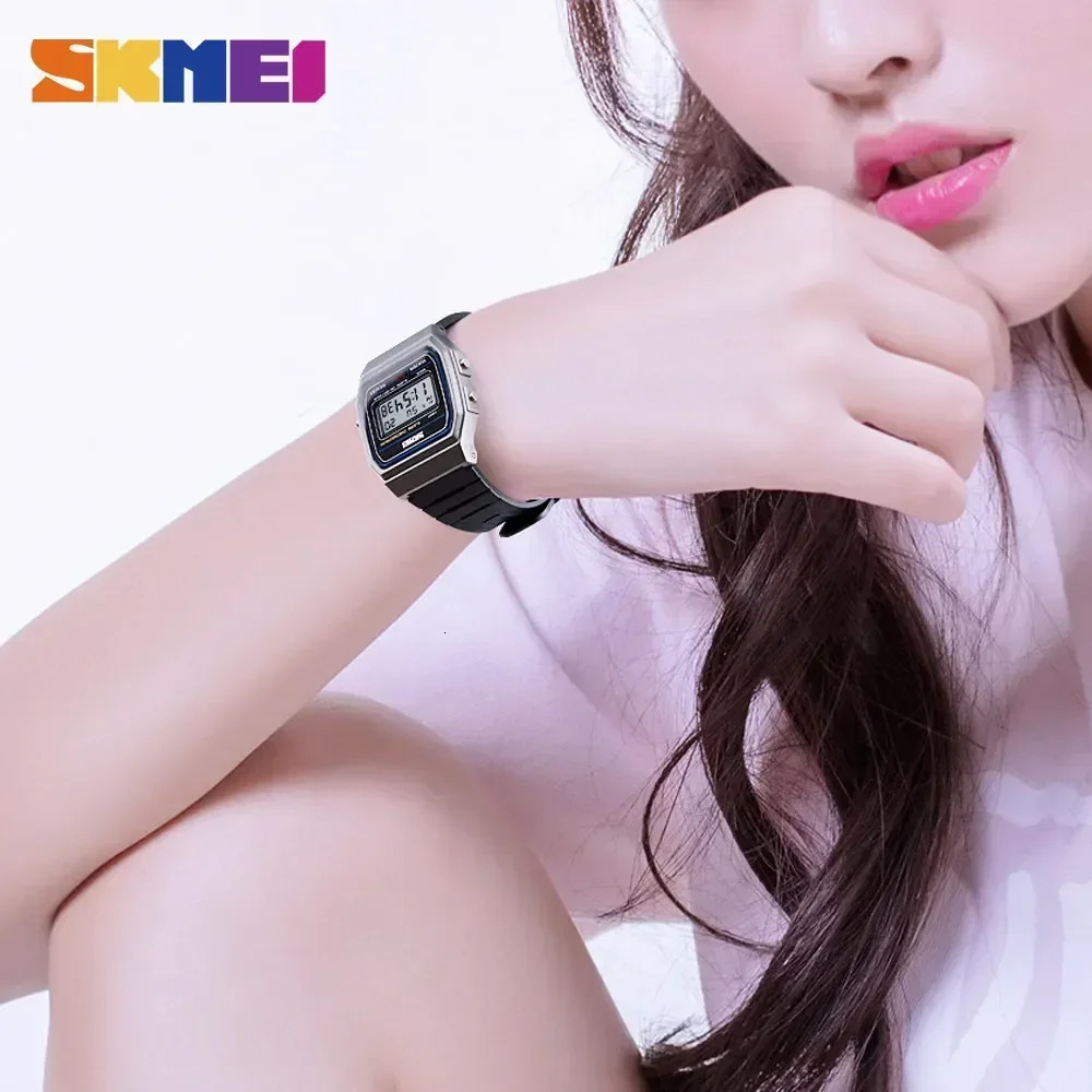 SKMEI 1412 Waterproof Display Date Week Female Wristwatch Sports Couple Watches Relogio Feminino Fashion Women Digital Watch 250819