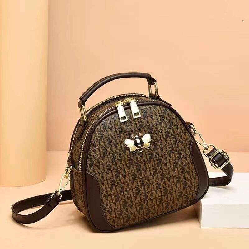 Fashionable foreign style small bag female high end sense 2024 new trendy all match portable net red Messenger single shoulder large