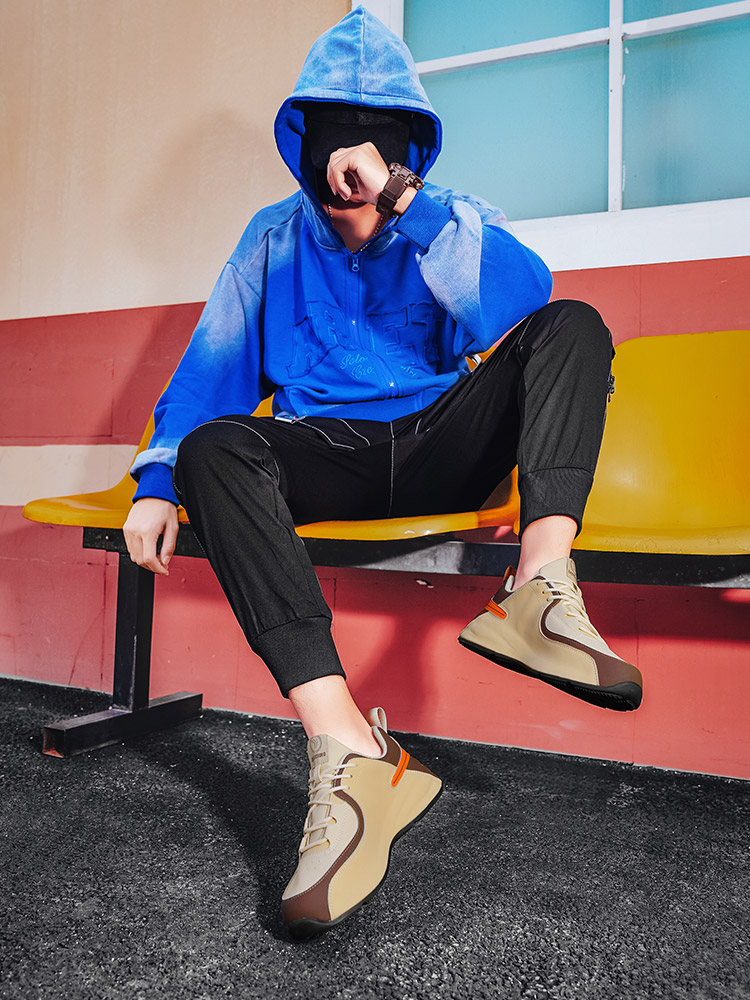 Summer trend casual shoes for men 2025 new soft leather breathable sports shoes for men's height increase versatile soft sole dad