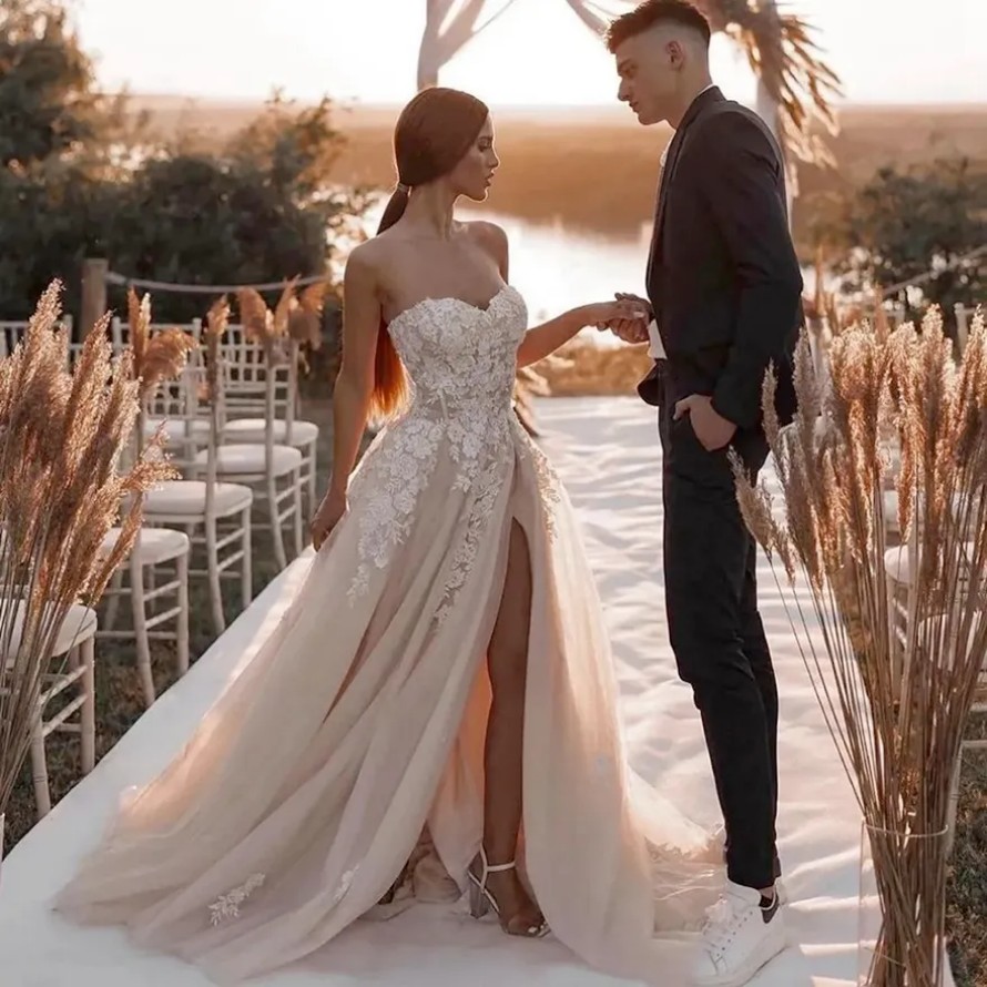 Beach Boho Wedding Dress for Bride Sweetheart Neckline Tiered Tulle Bridal Gowns Sexy High Split Beaded Lace for Marriage for African Arabic Black Wom