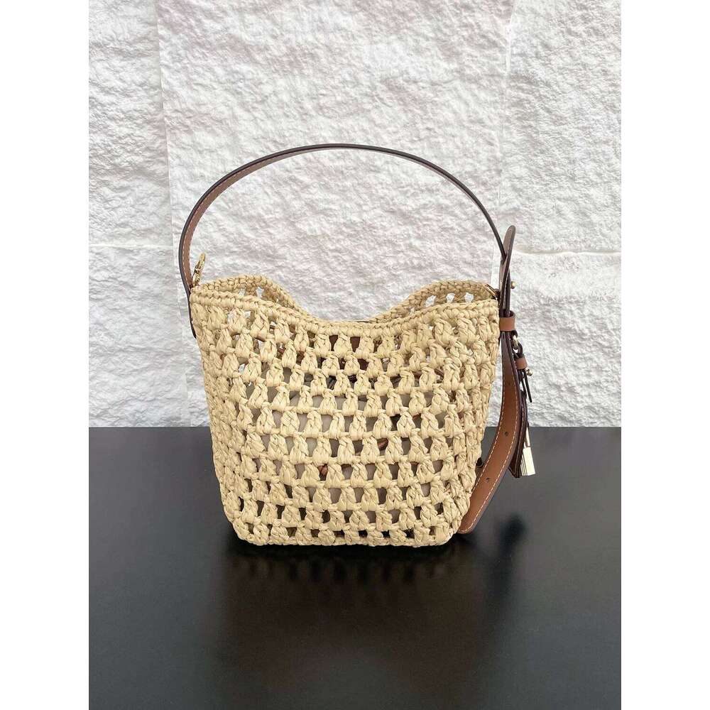 Faionable Summer Buet Women S Single Oulder Slant Cross Handbag Woven Rfia St Top Layer Cowhide Leather Beach Bag